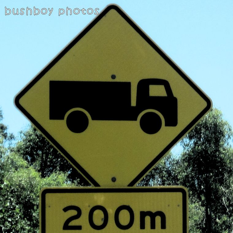 road signs_truck
